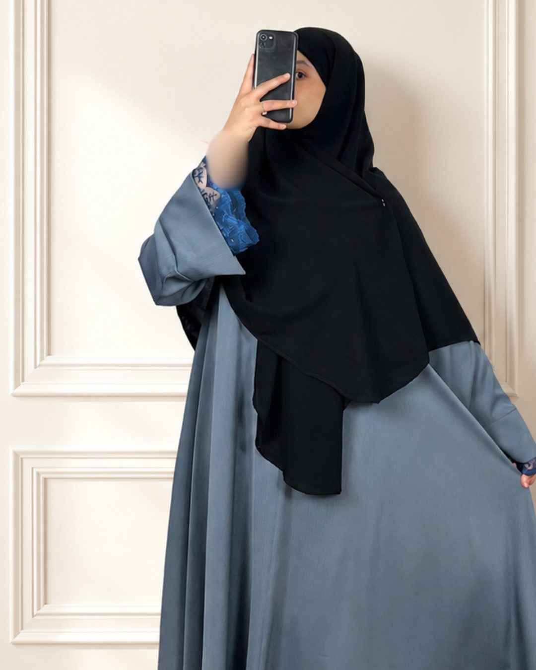 عباية قطوف-عيشي احساس الفخامة والأناقة